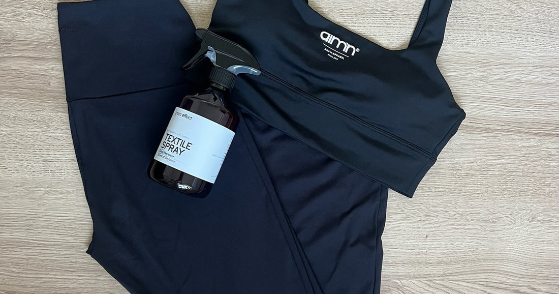 Varför börjar polyester lukta och varför är gammal svettlukt så svår att få bort?